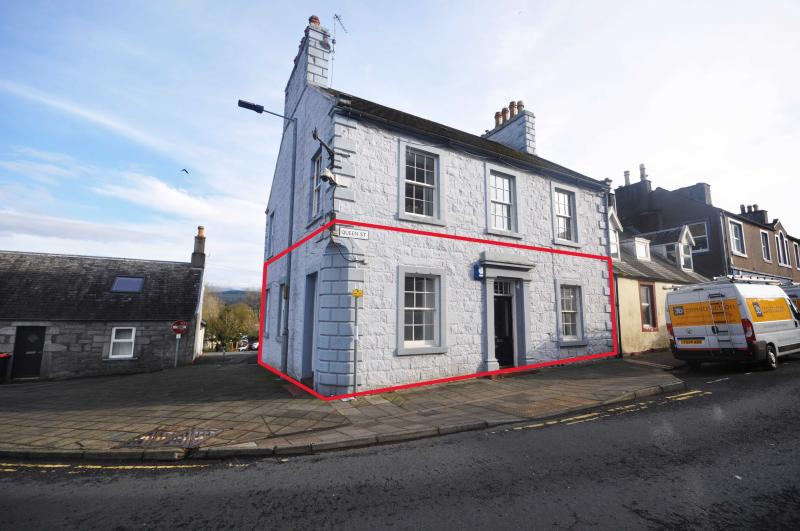 Photograph of 2 Queen Street, Newton Stewart