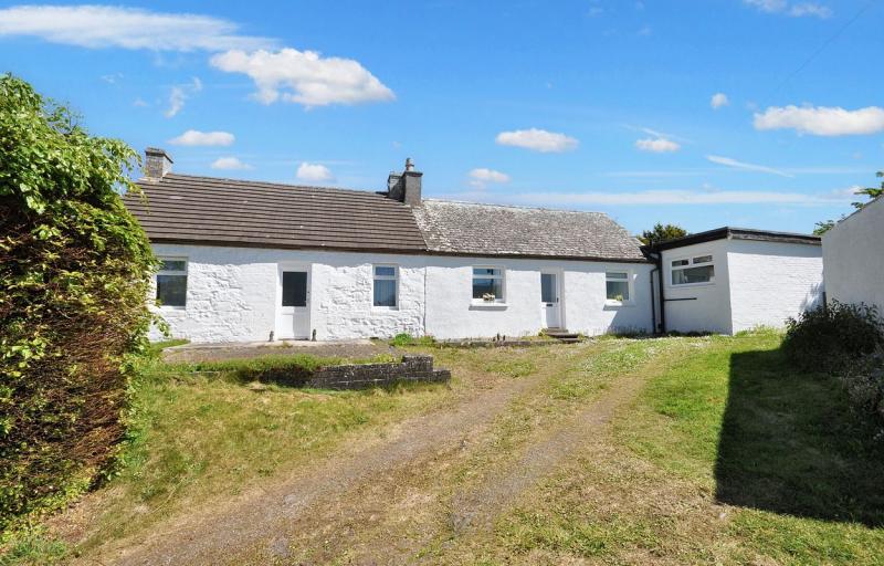 Photograph of 1 & 2 Hillhead Cottages, Wigtown