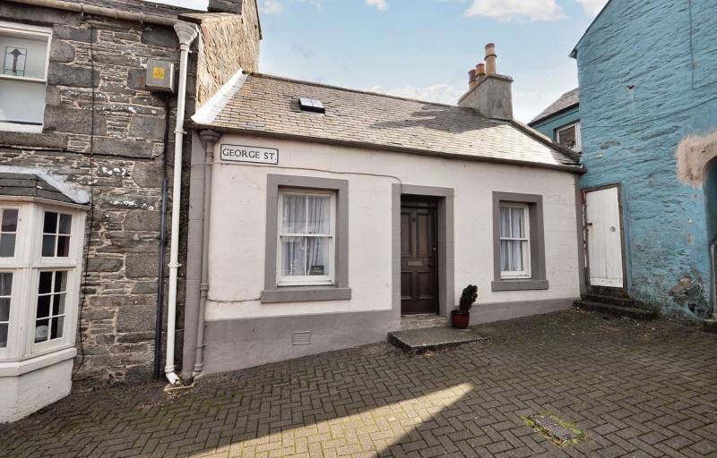 Photograph of 130 George Street, Whithorn